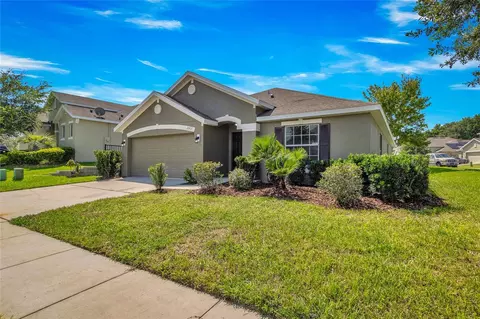 2263 Natoma Blvd, Mount Dora, FL 32757