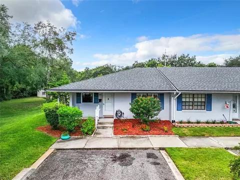 626 Park St, Eustis, FL 32726