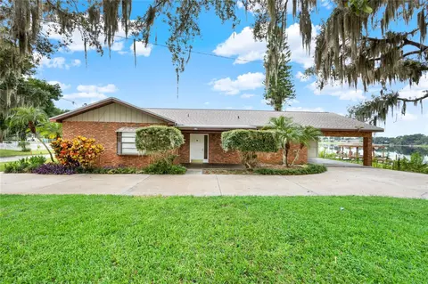 610 W Lakeshore Dr, Clermont, FL 34711