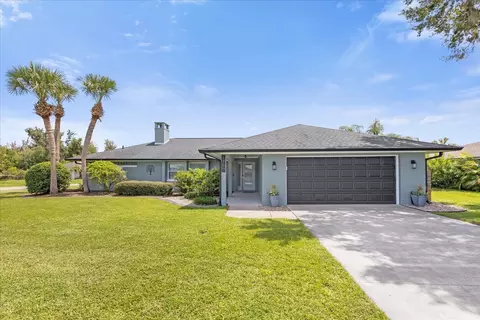 1750 N New Hampshire Ave, Tavares, FL 32778