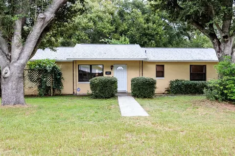 487 Brainard Ave, Umatilla, FL 32784