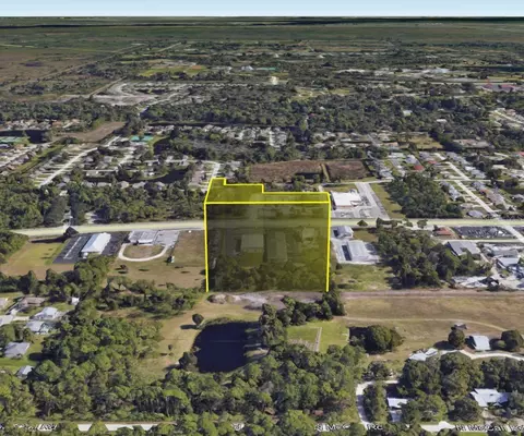 402 N Indiana Ave, Englewood, FL 34223