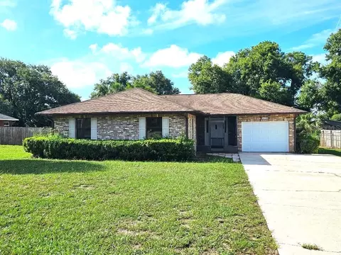 5138 Sydney Rd, Fruitland Park, FL 34731