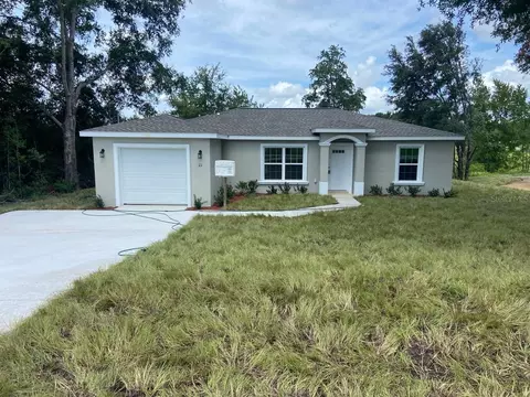 21 W Lynnhaven Pl, Citrus Springs, FL 34434