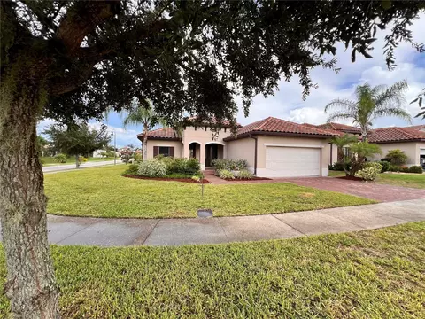 382 Villa Sorrento Cir, Haines City, FL 33844