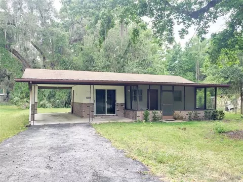 2840 Cr 426b, Lake Panasoffkee, FL 33538