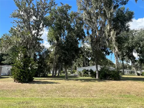 64 Robin Rd, Wildwood, FL 34785