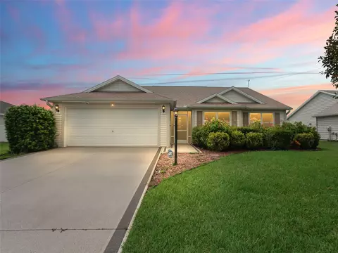5059 NE 121st Rd, Oxford, FL 34484
