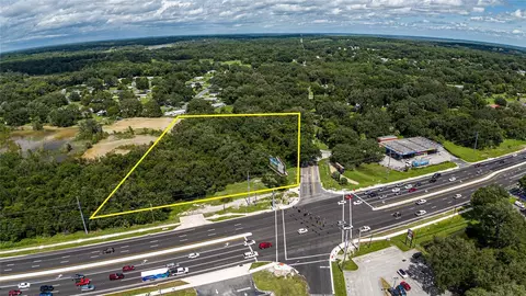 353 S Us Hwy 27441, Lady Lake, FL 32159