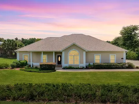 3634 Gregory Rd, Lady Lake, FL 32159