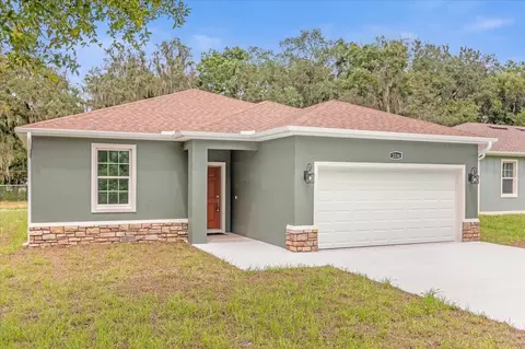 2216 Harlem Ave, Leesburg, FL 34748
