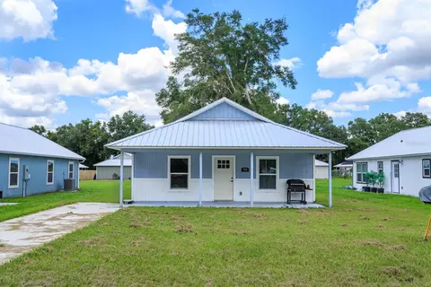 1265 Cr 443, Lake Panasoffkee, FL 33538