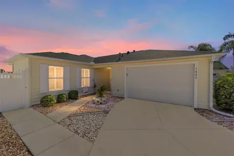 1425 Conchas Dr, The Villages, FL 32162