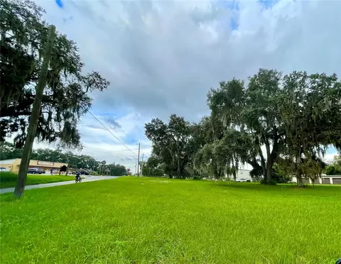 2409 Montclair Rd, Leesburg, FL 34748