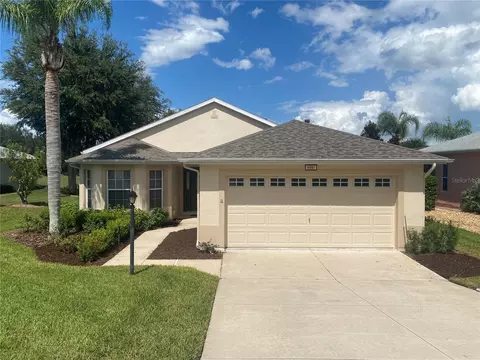 4991 Portsmouth St, Tavares, FL 32778