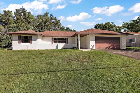 2503 Waycross Ave, Eustis, FL 32726