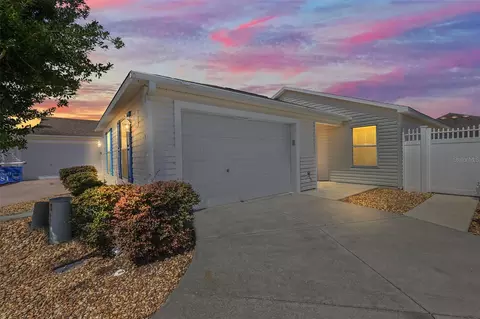 2281 Crestview St, The Villages, FL 32162