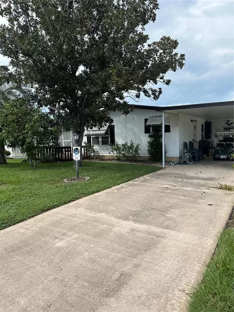 709 Royal Palm Ave, The Villages, FL 32159