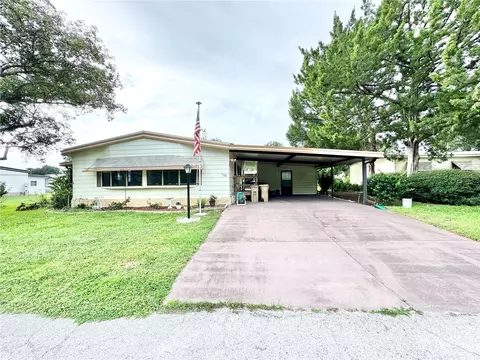 1900 Stacey Dr, Mount Dora, FL 32757 photo 1
