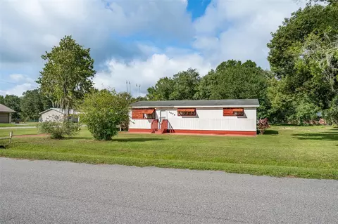 1674 Hope St, Intercession City, FL 33848