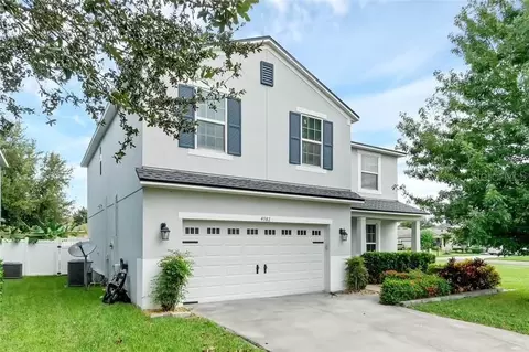 4982 Grassy Knoll Dr, Tavares, FL 32778