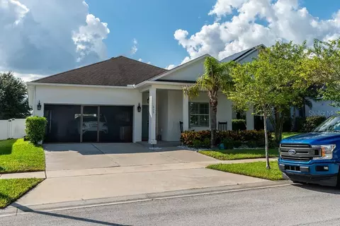 615 Del Pilar Dr, Groveland, FL 34736