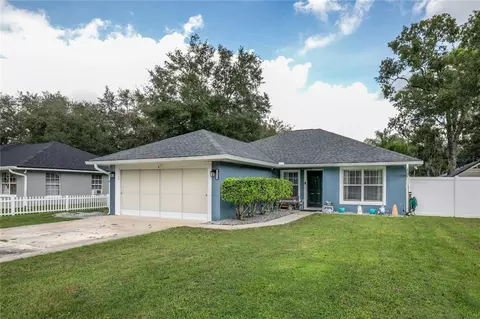 4513 Juniper St, Lady Lake, FL 32159