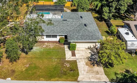 2713 Washington Ave, Eustis, FL 32726