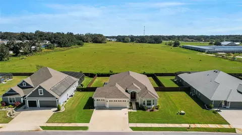 11221 Roz Way, Oxford, FL 34484