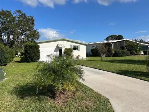 28426 Helena Run Dr, Leesburg, FL 34748