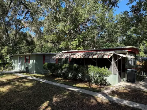 2834 County Road 423, Lake Panasoffkee, FL 33538