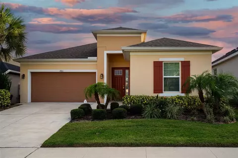 2705 Hilltop St, Clermont, FL 34711
