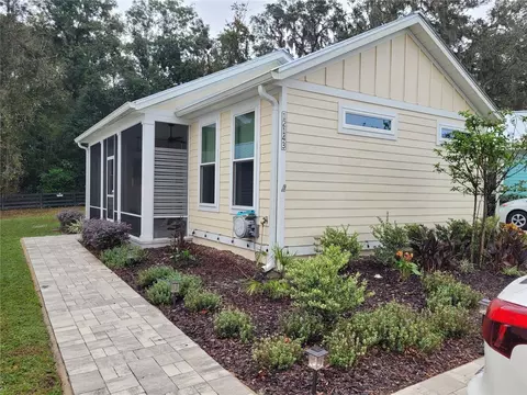 12143 Grand Oak Ln, Oxford, FL 34484