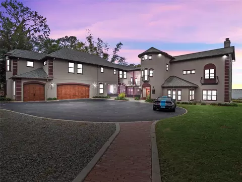 6118 Dora Dr, Mount Dora, FL 32757