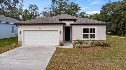 13417 Delaware Ave, Astatula, FL 34705