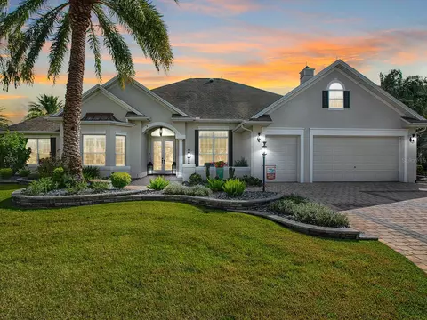 1277 Bennett Pl, The Villages, FL 32162