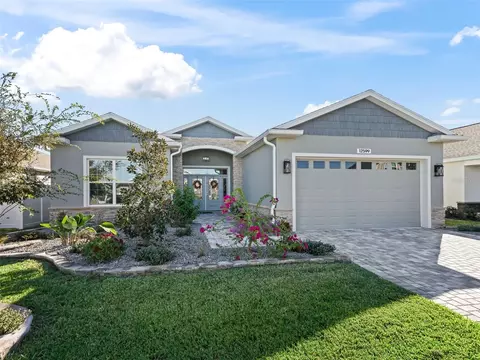 12599 NE 49th Dr, Oxford, FL 34484