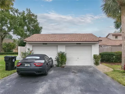 1437 Oak Pl #B, Apopka, FL 32712