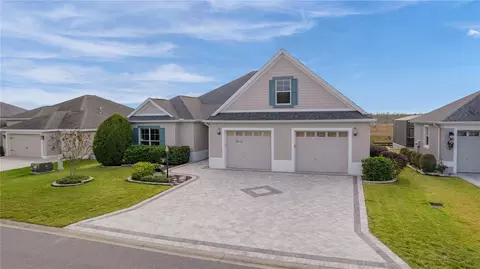 1102 Ivawood Way, The Villages, FL 32163