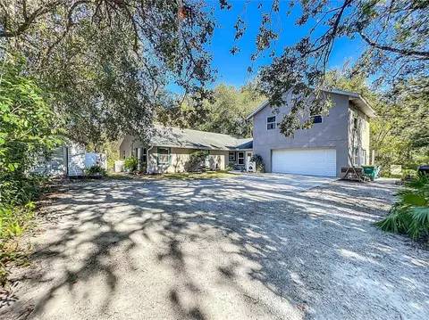 1415 E 9th Ave, Mount Dora, FL 32757