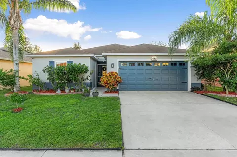 1725 Strathmore Cir, Mount Dora, FL 32757