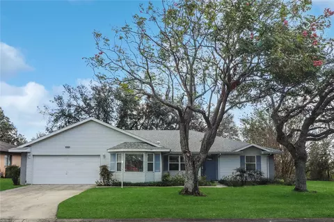21502 King Henry Ave, Leesburg, FL 34748