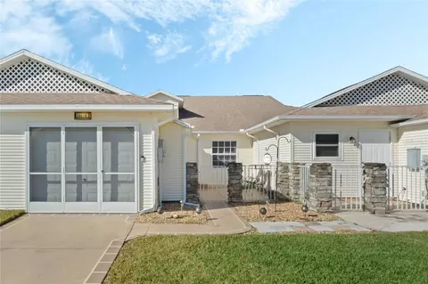 26613 Racquet Cir, Leesburg, FL 34748