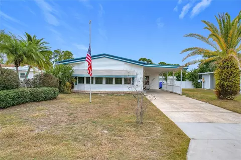 1681 Nassau Cir, Tavares, FL 32778