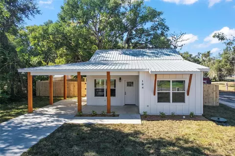104 S Dixie Ave, Fruitland Park, FL 34731