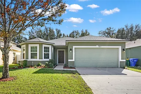 4831 Waters Gate Dr, Tavares, FL 32778