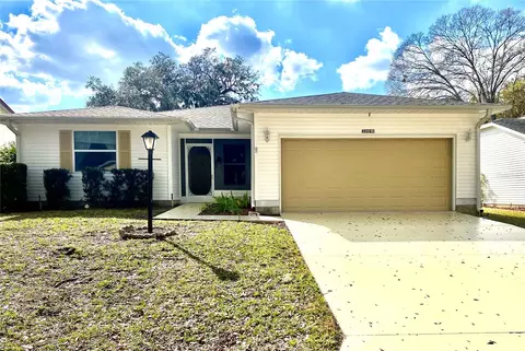 32619 Oak Park Dr, Leesburg, FL 34748