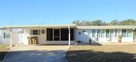 31715 Clayton St, Tavares, FL 32778