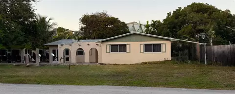 125 Plantation Shores Dr, Tavernier, FL 33070