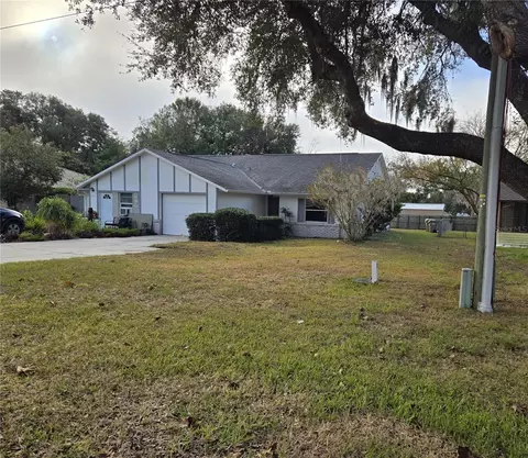 2312 Centennial Blvd, Leesburg, FL 34748